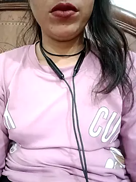 khusi  sharma2004 online show from 12-23-25, 06:33