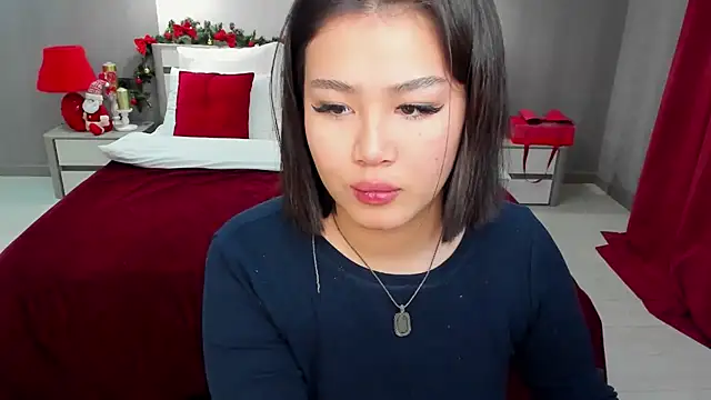 Snapshot of Brunette_Charm chatting on 12-21-25, 06:04 Brunette Charm online show from 12-21-25, 06:04