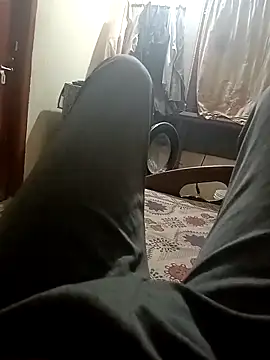 Snapshot of loki-king-143 chatting on 03-17-26, 05:22 loki-king-143 online show from 03-17-26, 05:22