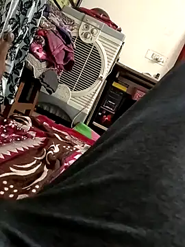 Snapshot of loki-king-143 chatting on 03-22-26, 10:29 loki-king-143 online show from 03-22-26, 10:29