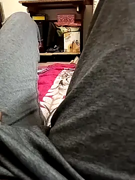 Snapshot of loki-king-143 chatting on 04-01-26, 01:52 loki-king-143 online show from 04-01-26, 01:52