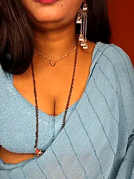 Snapshot of Rachu_love chatting on 06-18-26, 09:14 Rachu love online show from 06-18-26, 09:14