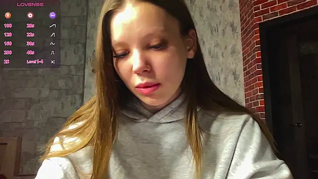 Snapshot of Cara_Sweet1 chatting on 05-03-26, 05:41 Cara Sweet1 online show from 05-03-26, 05:41