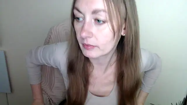 Snapshot of LiaSeass_ chatting on 04-28-26, 12:21 LiaSeass online show from 04-28-26, 12:21