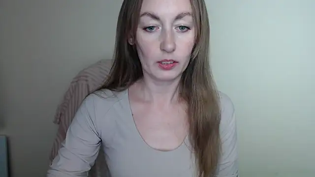 Snapshot of LiaSeass_ chatting on 05-07-26, 12:21 LiaSeass online show from 05-07-26, 12:21