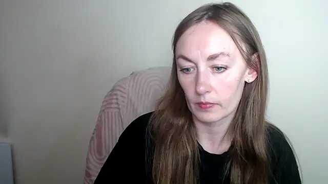 Snapshot of LiaSeass_ chatting on 05-11-26, 12:00 LiaSeass online show from 05-11-26, 12:00