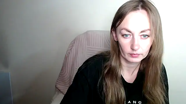 Snapshot of LiaSeass_ chatting on 05-23-26, 11:47 LiaSeass online show from 05-23-26, 11:47