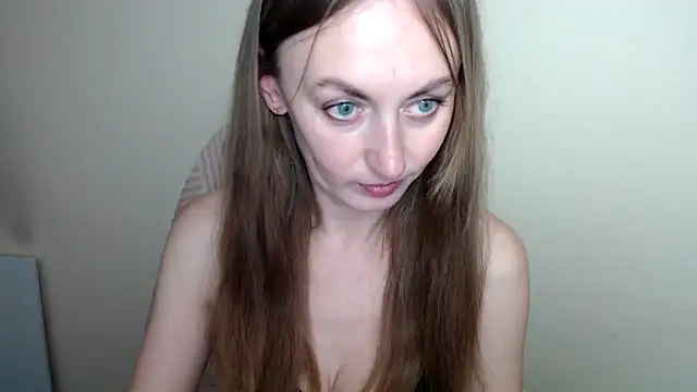 Snapshot of LiaSeass_ chatting on 05-24-26, 11:15 LiaSeass online show from 05-24-26, 11:15