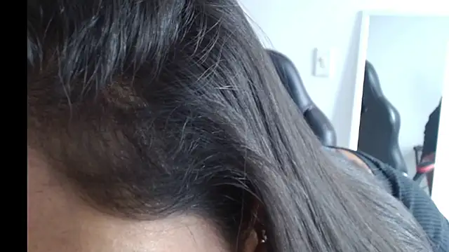 Snapshot of NovahPerotti chatting on 02-26-26, 08:08 NovahPerotti online show from 02-26-26, 08:08