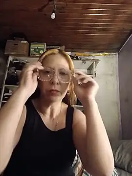 Snapshot of cari75 chatting on 06-17-26, 04:37 cari75 online show from 06-17-26, 04:37