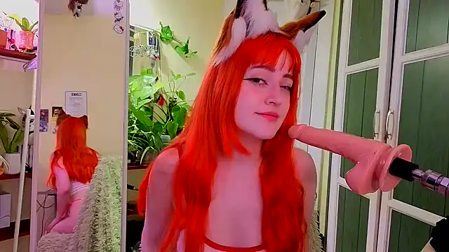 LittleFoxHole online show from 04-28-26, 01:04