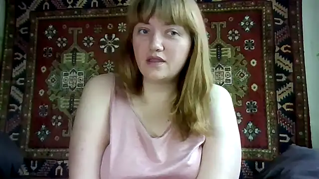 Snapshot of swett_girll chatting on 12-22-25, 12:24 swett girll online show from 12-22-25, 12:24