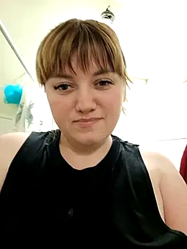 Snapshot of swett_girll chatting on 01-18-26, 10:57 swett girll online show from 01-18-26, 10:57