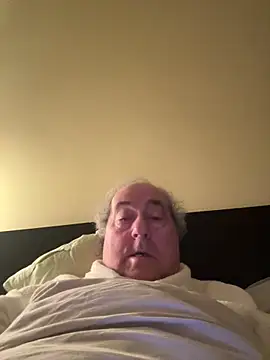 Snapshot of csikar chatting on 02-11-26, 05:45 csikar online show from 02-11-26, 05:45