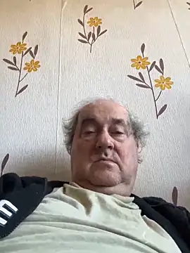 Snapshot of csikar chatting on 02-28-26, 11:22 csikar online show from 02-28-26, 11:22