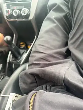 Snapshot of battman4488 chatting on 03-11-26, 07:03 battman4488 online show from 03-11-26, 07:03