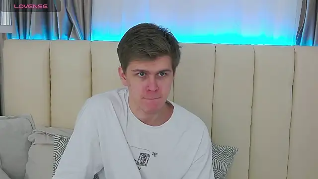 Snapshot of NickJohnas chatting on 01-15-26, 04:50 NickJohnas online show from 01-15-26, 04:50