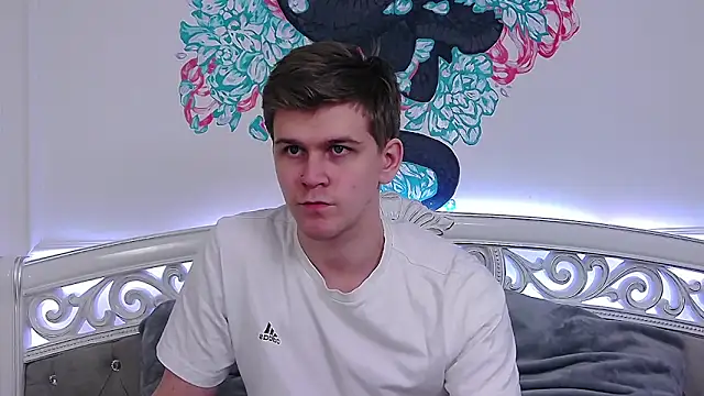 Snapshot of NickJohnas chatting on 02-12-26, 05:46 NickJohnas online show from 02-12-26, 05:46