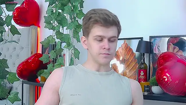 Snapshot of NickJohnas chatting on 02-18-26, 04:08 NickJohnas online show from 02-18-26, 04:08