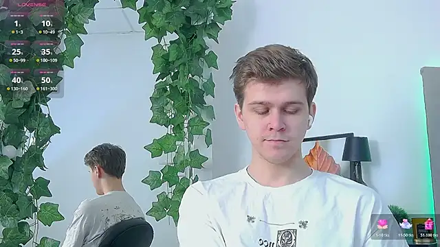 Snapshot of NickJohnas chatting on 03-04-26, 03:56 NickJohnas online show from 03-04-26, 03:56