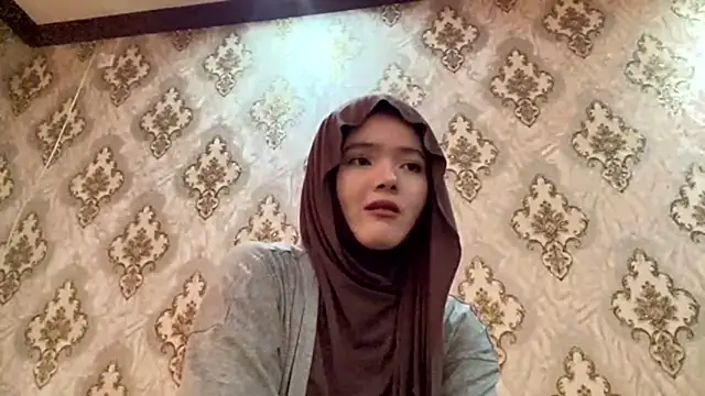 Katepleaurxo online show from 04-21-26, 05:25