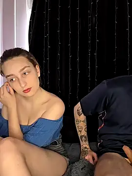 FoxyToxy online show from 12-14-25, 03:23