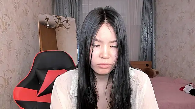 amiya cute online show from 03-25-26, 04:24