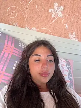 Snapshot of SilkyMira chatting on 06-07-26, 01:48 SilkyMira online show from 06-07-26, 01:48