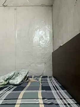 Snapshot of leo-kitty chatting on 04-28-26, 03:06 leo-kitty online show from 04-28-26, 03:06