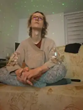 KoruYang online show from 12-14-25, 03:50