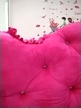 Snapshot of Lisa2k1 chatting on 12-16-25, 01:21 Lisa2k1 online show from 12-16-25, 01:21