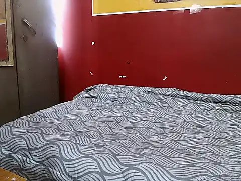 Lovelycouple25 online show from 02-21-26, 06:58