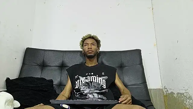 Snapshot of Higger_dick chatting on 12-14-25, 02:22 Higger dick online show from 12-14-25, 02:22