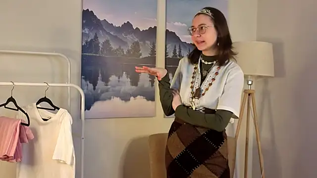 MartyHudon online show from 12-15-25, 04:06