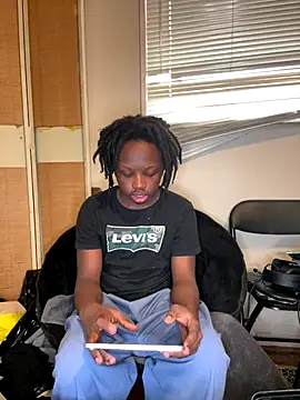 Snapshot of YourLittleBoyfriend chatting on 12-14-25, 10:14 YourLittleBoyfriend online show from 12-14-25, 10:14