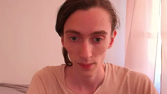 Snapshot of melody_gepards chatting on 05-25-26, 03:18 melody gepards online show from 05-25-26, 03:18