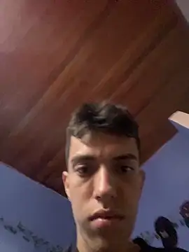 Snapshot of Juan_Gomezz26 chatting on 04-15-26, 10:21 Juan Gomezz26 online show from 04-15-26, 10:21