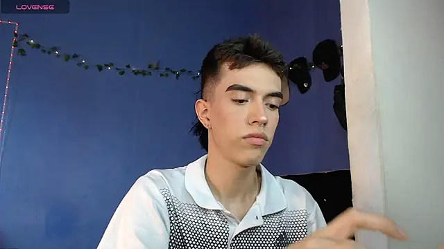 Juan Gomezz26 online show from 06-03-26, 10:37