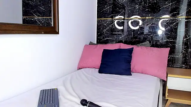 keyla knowles online show from 02-03-26, 10:04