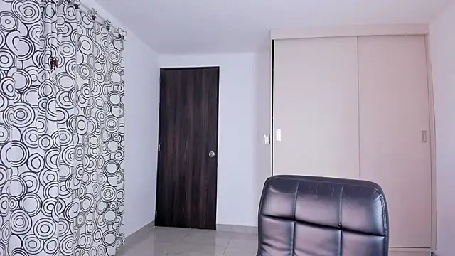 BabyMiaa  online show from 02-25-26, 11:25