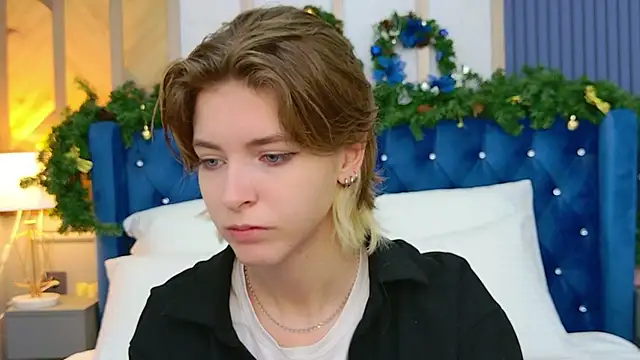 Misty Wade online show from 01-12-26, 05:34