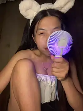 Snapshot of lux-su chatting on 05-25-26, 03:51 lux-su online show from 05-25-26, 03:51