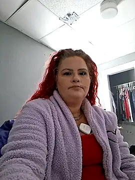 Snapshot of Goddessalizeee chatting on 12-17-25, 03:51 Goddessalizeee online show from 12-17-25, 03:51