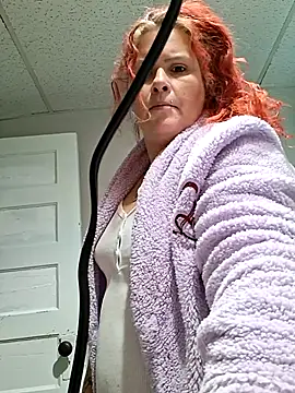 Snapshot of Goddessalizeee chatting on 12-20-25, 08:27 Goddessalizeee online show from 12-20-25, 08:27