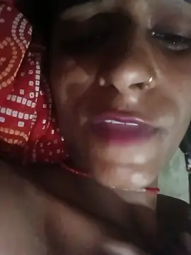 Snapshot of Maya_Big55A chatting on 07-11-26, 10:55 Maya Big55A online show from 07-11-26, 10:55