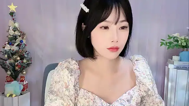 Snapshot of Pinkgirl520 chatting on 01-11-26, 02:05 Pinkgirl520 online show from 01-11-26, 02:05