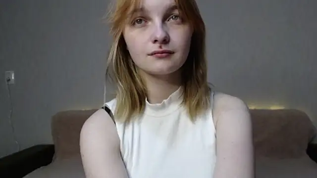 Snapshot of Catherine_Walker chatting on 12-18-25, 11:49 Catherine Walker online show from 12-18-25, 11:49