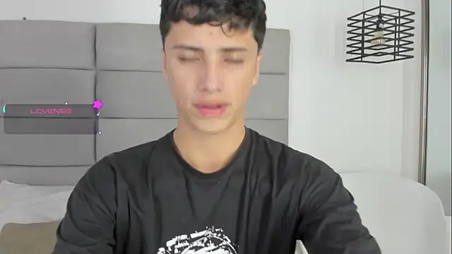 JoshClaarktt online show from 04-08-26, 04:01