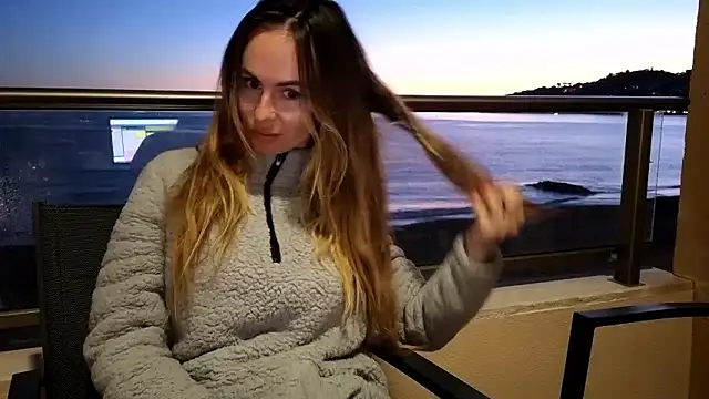 Snapshot of LeMilf chatting on 01-11-26, 05:51 LeMilf online show from 01-11-26, 05:51