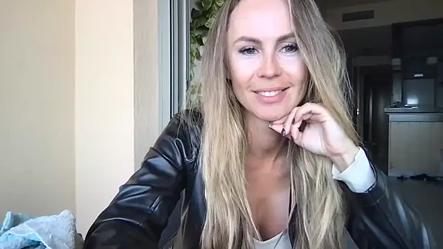 Snapshot of LeMilf chatting on 04-22-26, 08:06 LeMilf online show from 04-22-26, 08:06